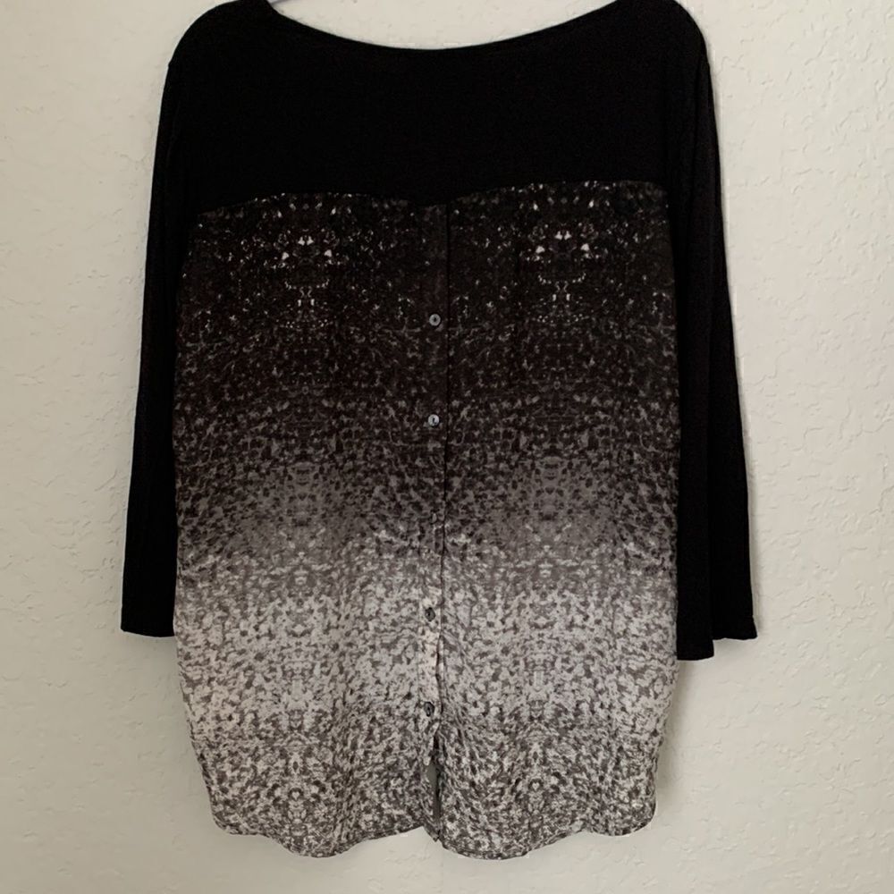 Rose & Olive Mixed Media Tunic 3/4 Sleeves. Size XL